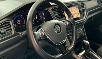 
Volkswagen T-Roc completo									