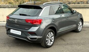 
Volkswagen T-Roc completo									