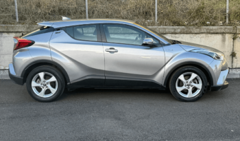 
TOYOTA C-HR completo									