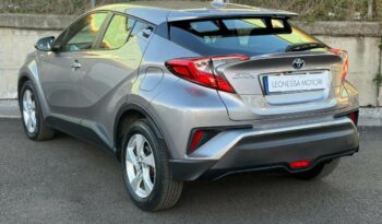 
TOYOTA C-HR completo									