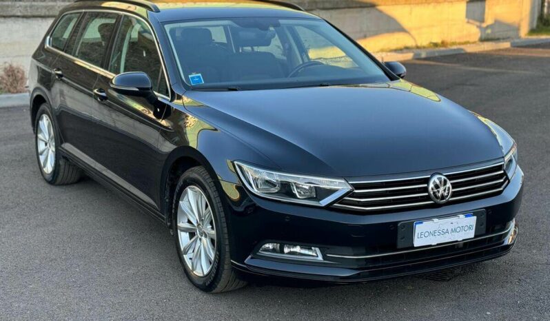 
VOLKSWAGEN PASSAT completo									