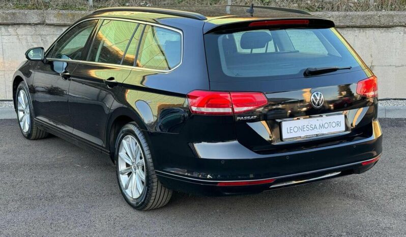 
VOLKSWAGEN PASSAT completo									